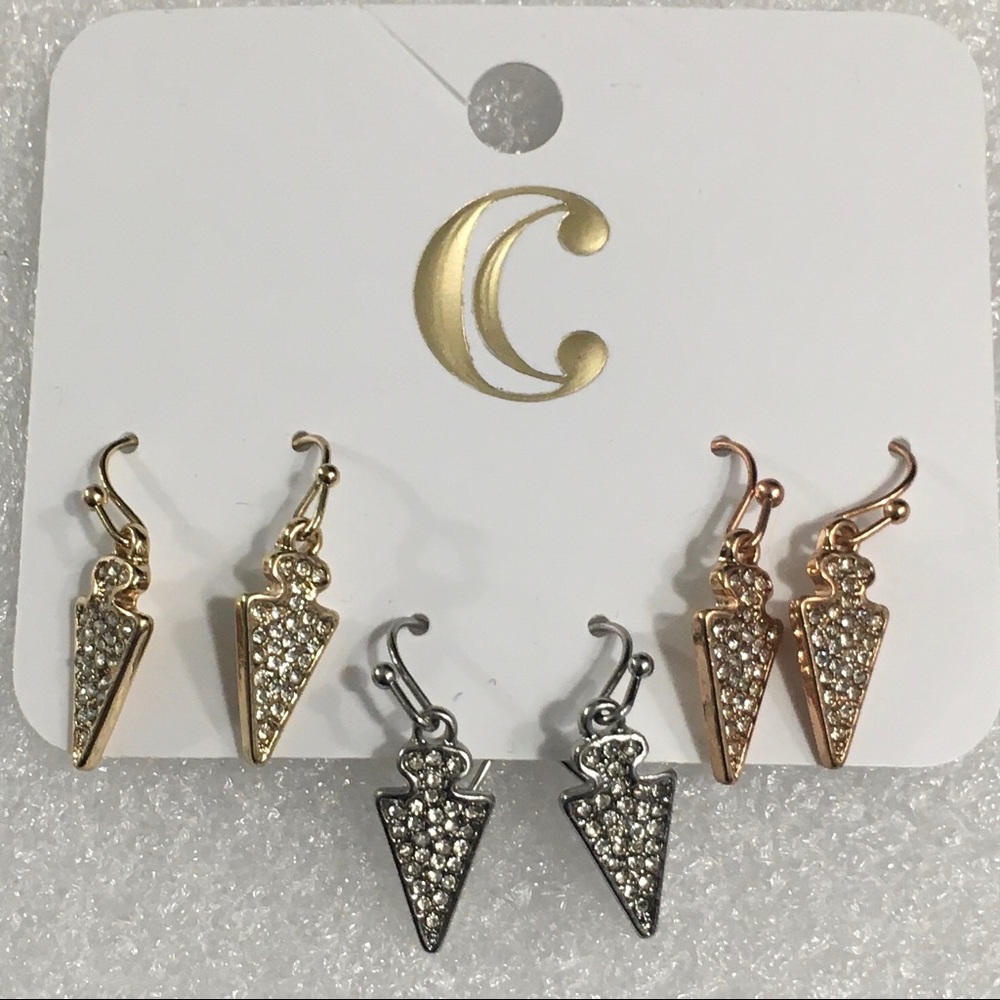 Charming Charlie - Pack of Earrings